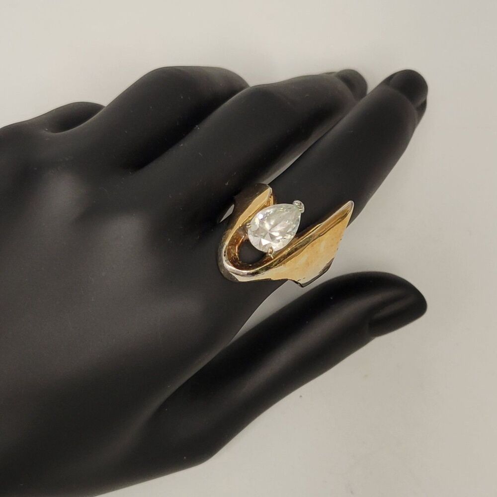 Size 10 Ring